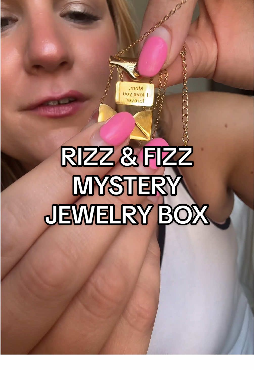 Follow me for the best gifts this holiday season!! From affordable to luxury, young to old, I’m sharing the best gifts for your loved ones 🎄🎁 #giftideas #giftguide #christmas #giftsforher #giftformom 