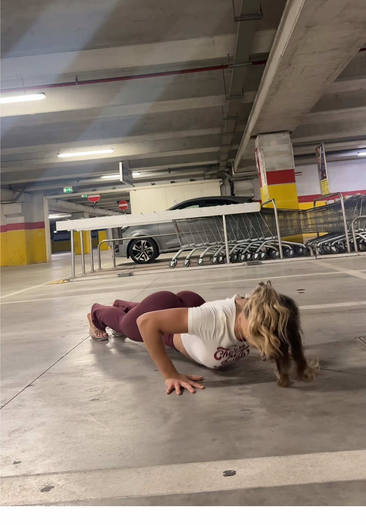 Era la seconda volta che provavo il trend😂 #pushupschallenge 