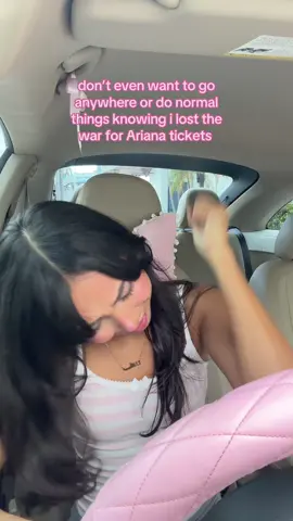 why was florida the only chosen one for SEATGEEK!#arianagrande #arianator #eternalsunshinetour 