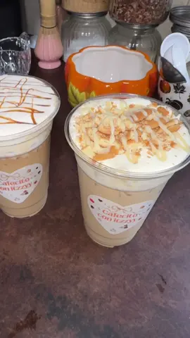 Let me be your favorite barista 💞✨ #SmallBusiness #cafecitoconitzzyy #cafecito #coffeetiktok #cafeencasa 