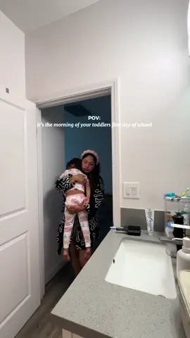 She’s not a morning person, just like her mami 🤭😂💕 #firstdayofschool #toddlersoftiktok #toddertok #Lifestyle #momvlog 