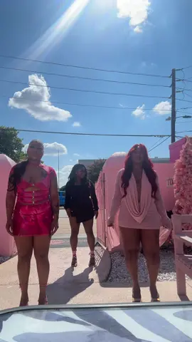 My girls💕  @Finding Fate™️ @Anya Ishmon 