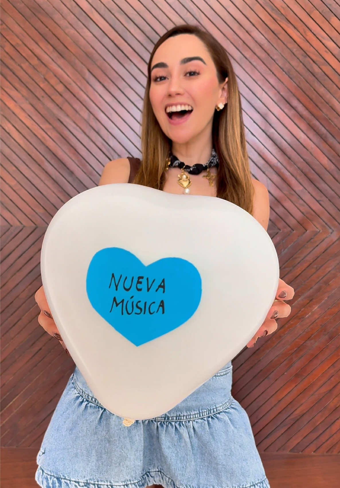 COLECCIONANDO CORAZONES ~ 🤎👢🐓 18/09
