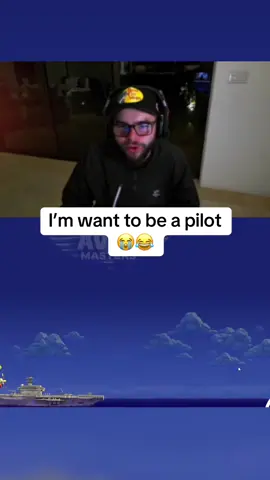 I’m want to be a pilot  😭😂 #pilot #plane #pilots 