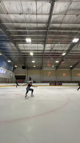 I am SO BRUISED from this 💀😂 #adultfigureskater #figureskatingtiktok #figureskater #sabrinacarpenter #mansbestfriend  @Sabrina Carpenter 