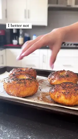 @minoomakesstuff is a BAGEL connoisseur 🥯 LISTEN, I love bagels, and I mean LOVE. So when I tell you, these three ingredient bagels are the best I’ve ever had, you’re just gonna have to take my word for it, save this video and try it out for yourself! 🤯 These bagels are simple, healthy and oh did I mention… high in protein too. Funny thing is, of all the doughs I’ve worked with recently, pizza dough, tortilla dough, this has been the easier to knead! So I don’t want to hear any of that ‘I’m not a baker, I don’t know how to do this’ yes you can!!! And you can ask me for help on the way 🥰 I’m on a journey to make all my favourite things, without the unnecessary ingredients, follow @minoomakesstuff to come along 🤩 Here’s how to make these bagels 👇🏻: 1. In a bowl, combine 1 cup of self rising flour (if you don’t have, just add 1 tsp of baking powder and a pinch of salt to all purpose flour), and 1 cup of Greek yogurt. 2. Combine your 2 ingredients and knead well until a dough ball forms (shouldn’t take very long). 3. Cut your dough into 4 parts, roll into a ball and make a hole in the middle, slowly turning it into a bagel shape. 4. Once you’re satisfied with the shape, brush your bagels with some egg wash. 5. Now is the time to add any toppings: I added poppy seeds! 6. Bake in the oven for 25-30 minutes at 400 degrees. Flip your pan half way. For the last 5-10 minutes, flip your bagels to allow it to cook all the way through. 7. Add your favourite bagel filling and enjoy! 🥳 Would you want to see gluten free/vegan/keto versions of these bagels??? Let me know 👇🏻 - - - - - - - #bagel #bagels #bagelsandwich #bagellover #bagelandcreamcheese #bagelrecipe #bagelsfromscratch #bakingbagels #EasyRecipes #healthyrecipes #cleaneating #cleaneats #3ingredients #threeingredients #highproteinrecipes #bakingfromscratch #cookingathome #homemadefood #greekyogurtbagels #greekyogurtrecipes