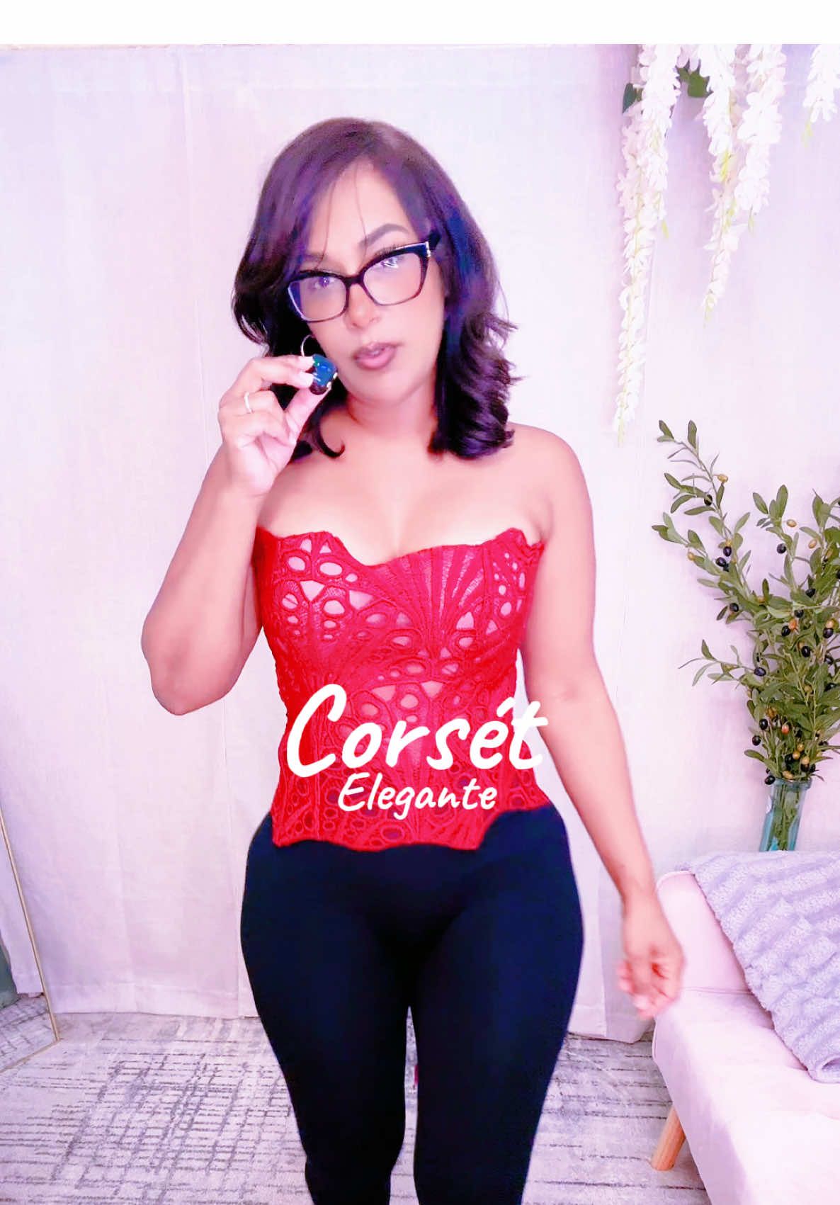 El corsét que necesitas #corset #tiktokshopcreatorpicks #tubetop 