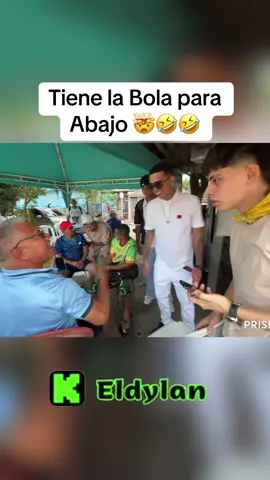 Tiene la Bola pa Abajo 🤣🤣#streamer #risas #comedia #divertido 