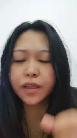 Petisi adalah permintaan resmi yang diajukan oleh sekelompok orang kepada pihak berwenang (seperti pemerintah atau pejabat) untuk meminta tindakan tertentu, mengeluh tentang suatu kebijakan, atau menyuarakan keprihatinan mengenai suatu isu. Petisi berfungsi untuk mengumpulkan dukungan dari masyarakat, menarik perhatian para pengambil keputusan, dan menciptakan tekanan agar perubahan yang diinginkan bisa terwujud. 