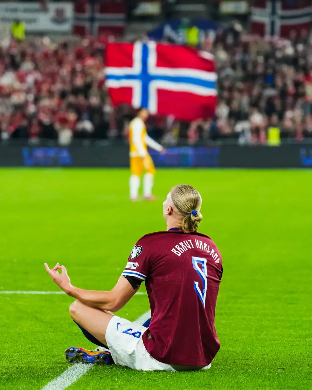 Erling Haaland scores FIVE as Norway put ELEVEN past Moldova 😳