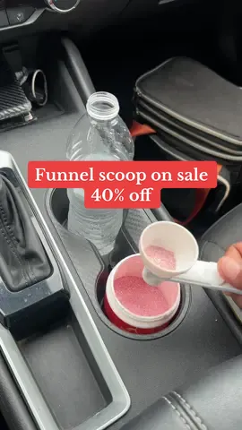 Funnel scoop make it easy to pour anything in a bottle, from pre workout, protein powder, baby formula etc #funnelscoop #measurement #gym #sports #workout 