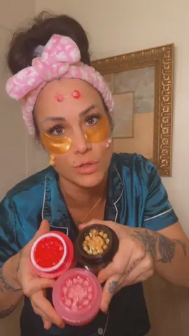 Just a 45year old mom trying to keep her the youthful look  #medicube #fyp #skincare #over40 #medicubeskincare 
