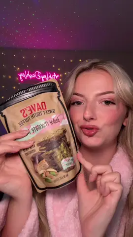 DUBAI CHOCOLATE TOFFEE?! #dubaichocolate #toffee #food #tastetest 
