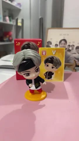 @Méqui serviu demais nessa 🤗🤗🤗 #bts #tinytan #mcdonalds #mclanchefeliz #happymeal 