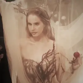 #LANADELREY - nossa esse ficou horrível, mas era só pra não ficar muito tempo sem postar 👎🏻 | ib: kwrpxl | #lanadelrey #lanadelreyedit #ldr #lanadelreystans 