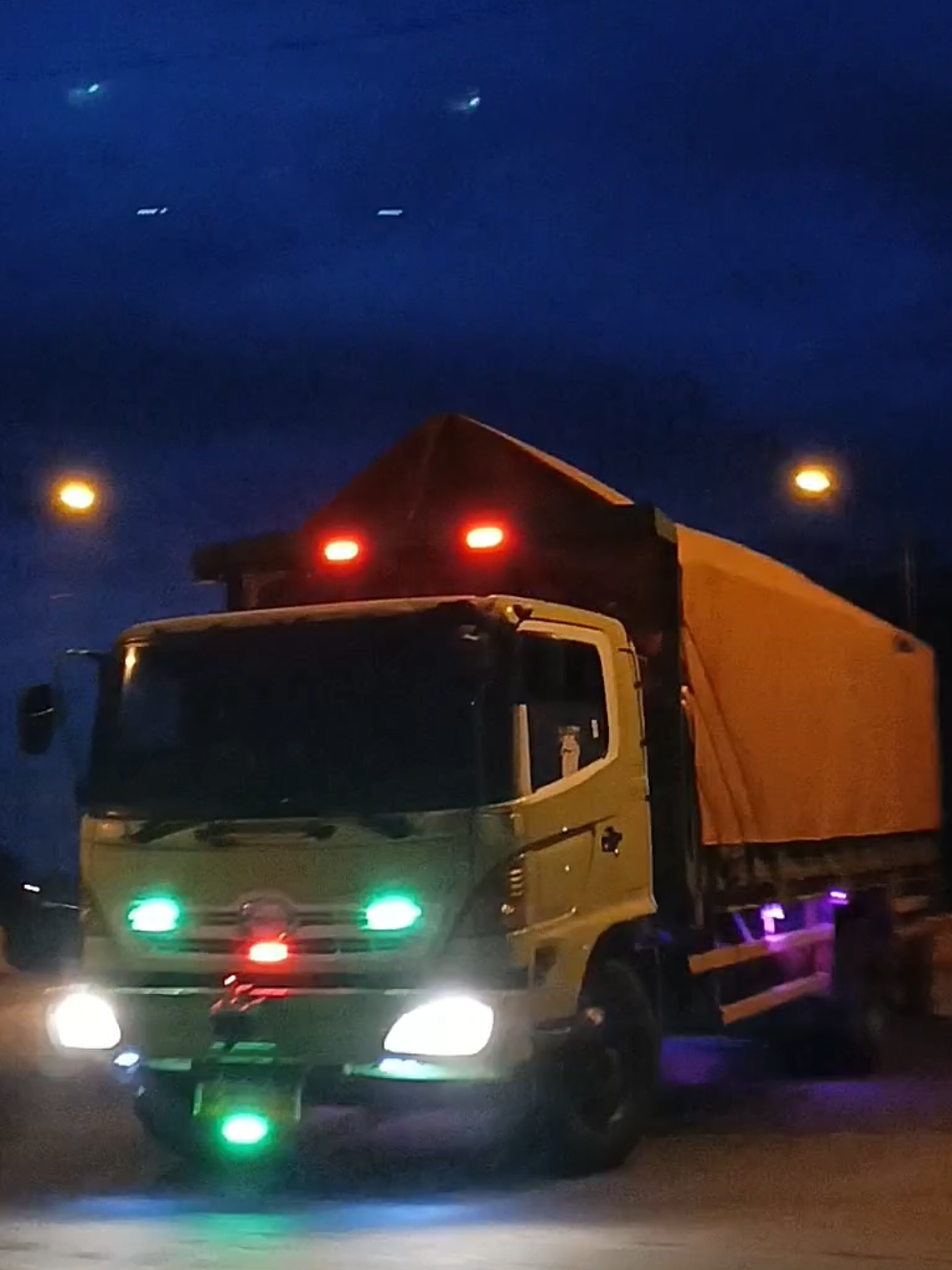 Truk Gandeng Hino Lohan PT IM Kediri