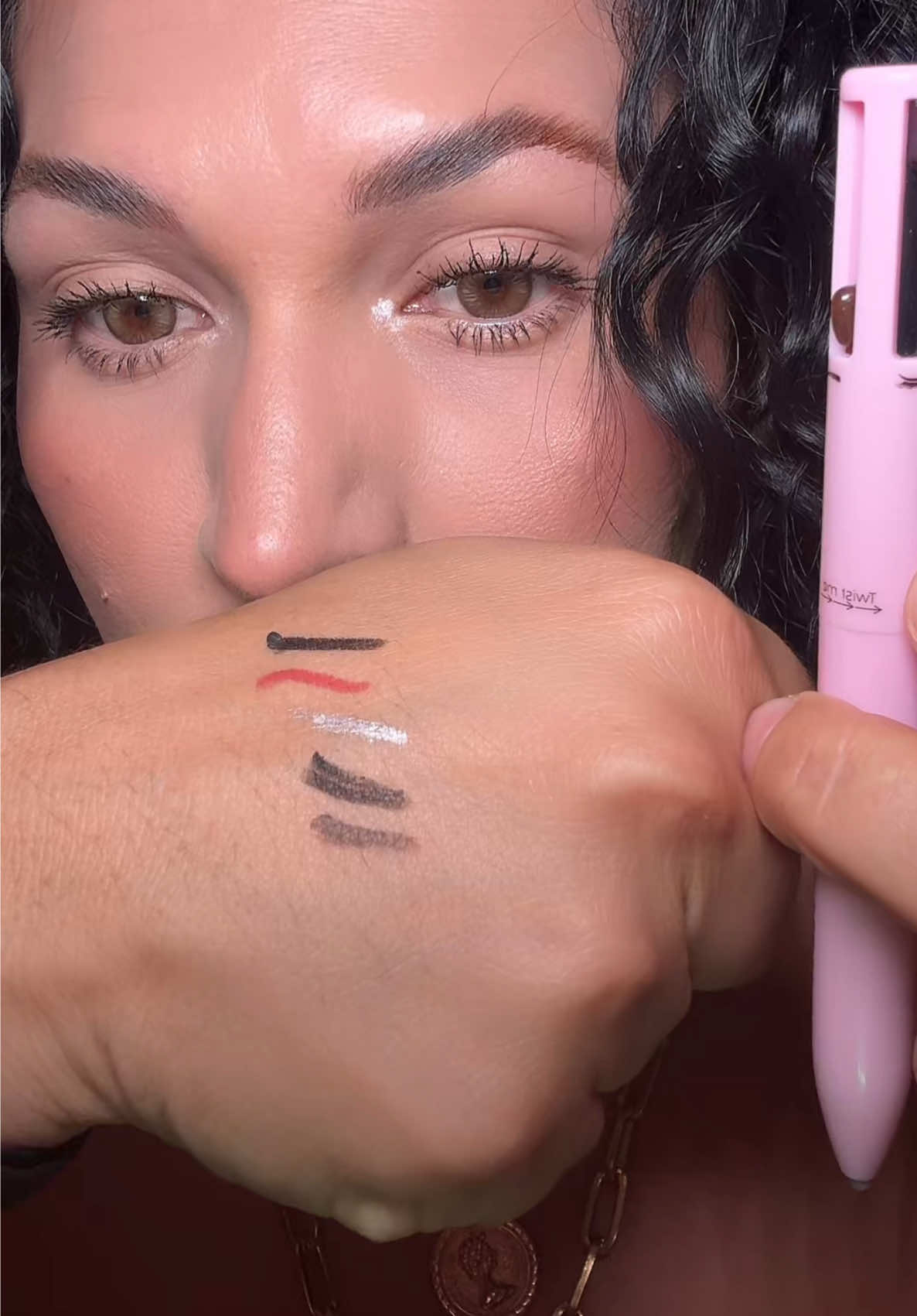 Delineador 4-1#Eyeliner #lipliner#browliner #highlighter#4in1makeuppen 