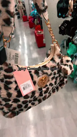 Since you guys liked the last video here are more finds today 🤭 #winners #juicycouture #toronto 