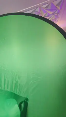 Foldable green screen background for your live stream. #greenscreen #foldable #tiktokshop 