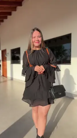 Ultimamente tenho enfrentado uma grande tristeza, e esse é o verdadeiro motivo do meu sofrimento. Decidi compartilhar para não carregar sozinha o peso de julgamentos infundados, como a ideia de que estou triste por ter me mudado para a roça ou porque meu marido não queria ter filhos. Peço de coração que orem por mim, pois este tem sido um tempo muito difícil