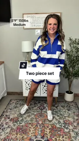 The two piece set from @Yeokou giving all the sporty vibes! I might need this in every color because they are so good!! #twopieceset #sportychic #casualstyle #EffortlessOutfits #sportsmom 