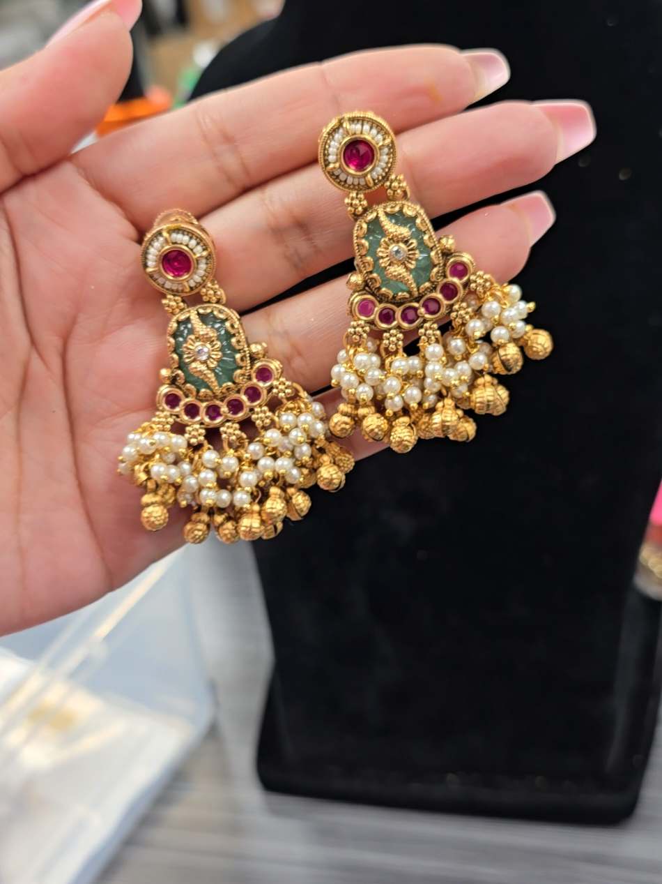 Simmydesigns jewelry #Simmydesigns #jewelry #indianjewellery #earrings #proudpunjabi 