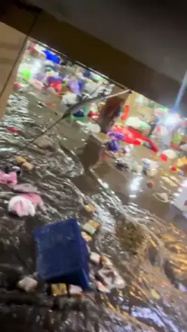 Pasar Badung Denpasar bali di hantam banjir rabu malam 10-9-2025 #banjir #bandang #banjirbandang #badai #airnaik #bencanaalam #longsor #fyp #foryoupage #foryou #fyppppppppppppppppppppppp 