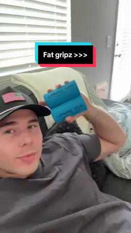 If your in the gym you need a pair. #fatgripz #tiktokshop #GymTok #workout #sale 