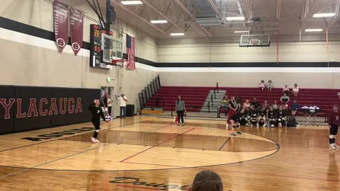 @Timber Rayne 🩷🥎🏐 