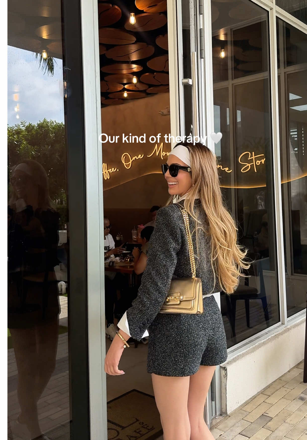 @stl_cafe  #miamicoffee #miamicreator #coffeaesthetic #girlstherapy 