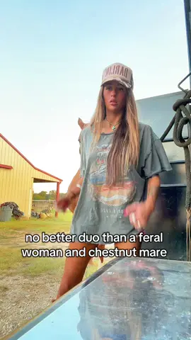 she loves me I swear #chesnutmare #barrelracer #cowgirlshit #viral #feral 