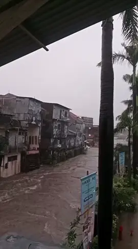 belakang pasar badung #banjir #banjirbandang #bali #fypppppppppppppp #fyp 