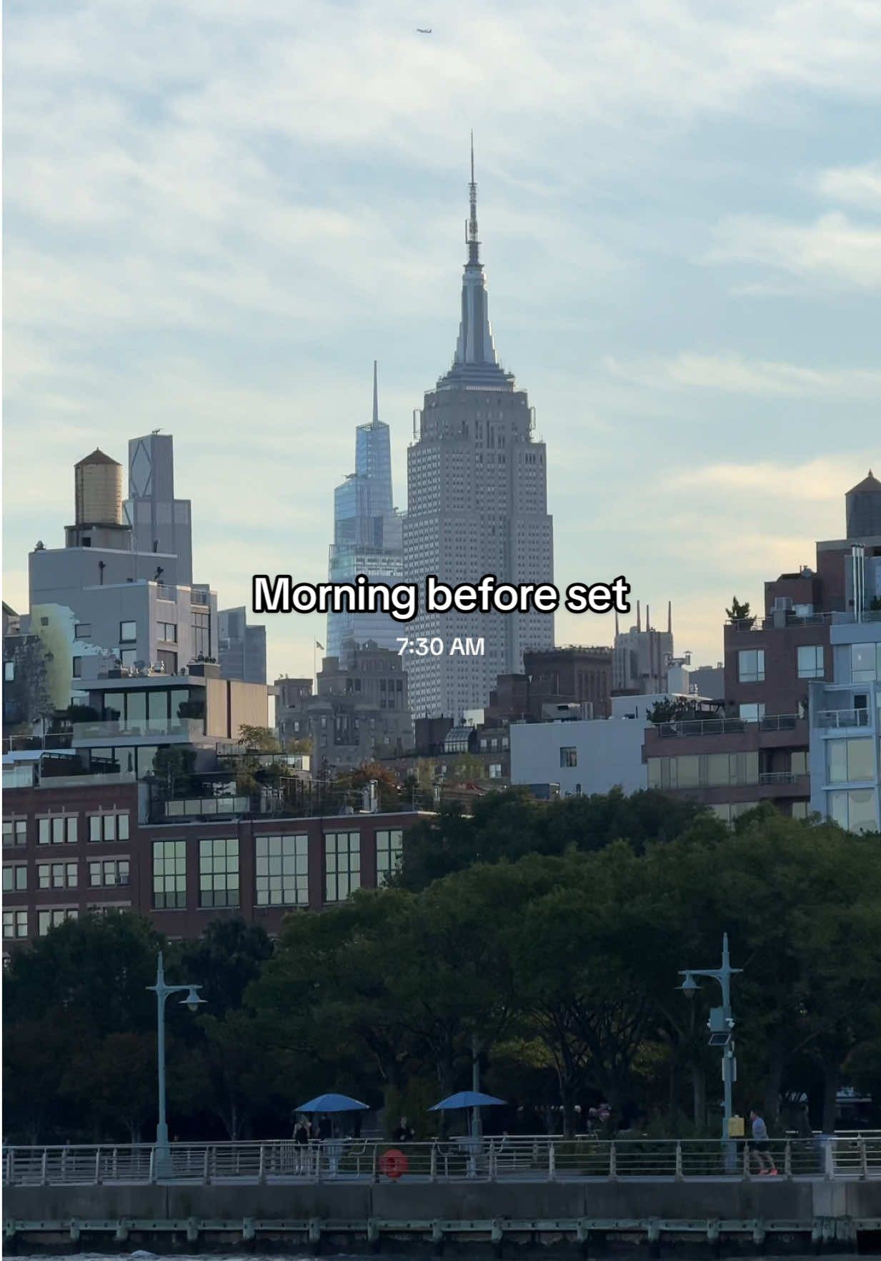 my morning before im on set for work again!!!🎧🌅🍵 #spendthemorningwithme #chattyvlog #matchareview #nyc 