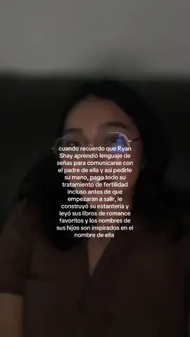 y cuantas cosas más 😭🫦 #booktoker #liztomforde #jugandofuerte #ryanshay #therightmove 