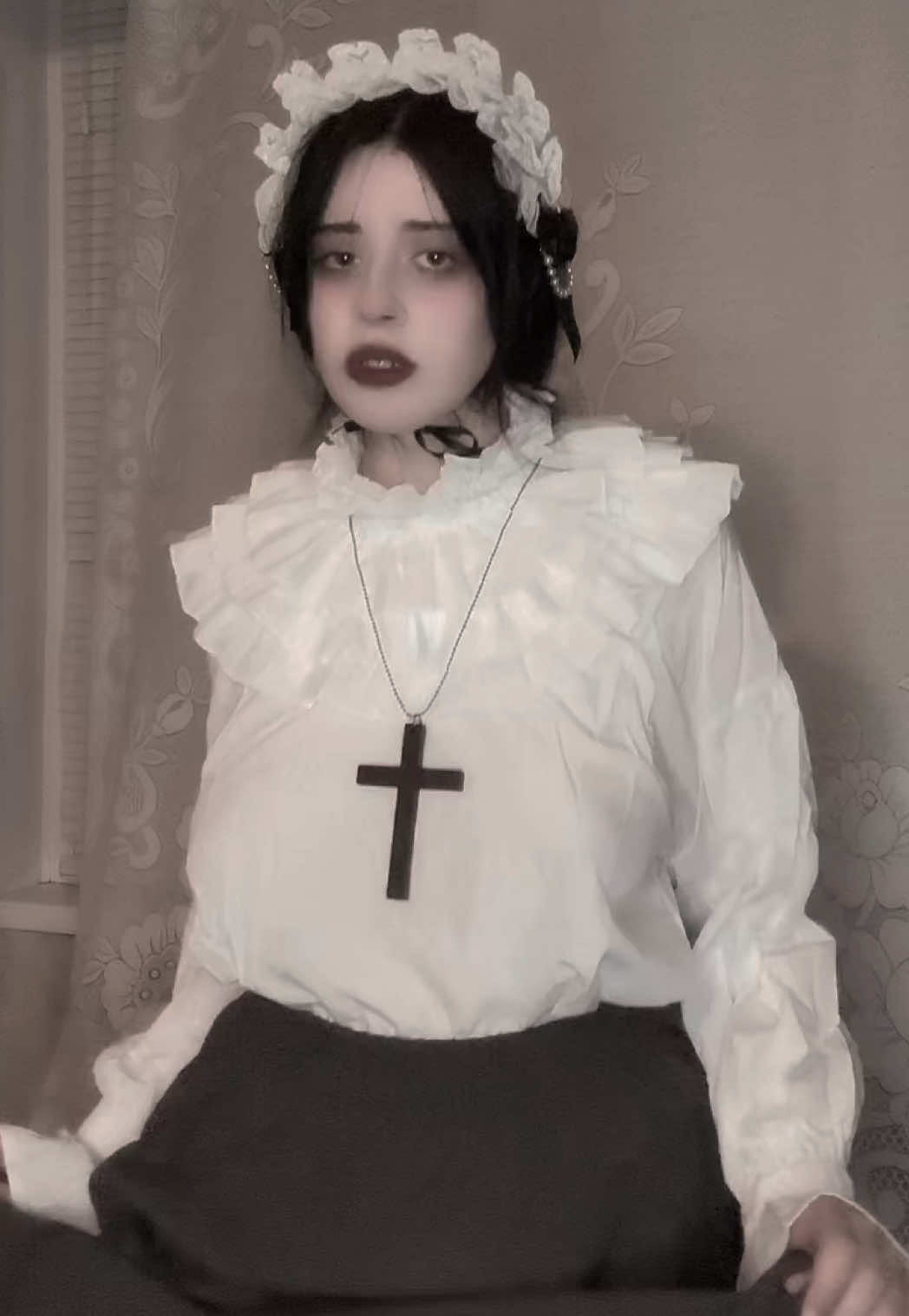 if I'm in the recommendations shout out!!  #whitegoth #fyp #timburtonbeauty #TimBurton 
