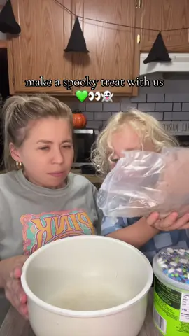 Idk what happened to half the sound but it didn’t record - 💀 #fyp #singlemom #spookyseason #spookytreats #lifewithgreyden 