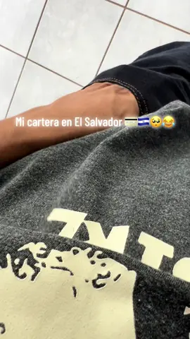 My wallet in El Salvador 💳🇸🇻🥺🥹😂 only in El Salvador 😂