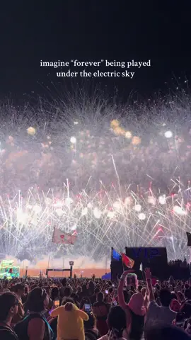 @ILLENIUM the way you make all our hearts cry ❤️😭 #illenium #edmtiktok #edclasvegas #fyp #fireworks 