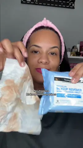Mis Toallitas desmaquillantes favoritas 🙌🏼✨ @Neutrogena #neutrogena #makeupremover #facewipes #neutrogenapartner #makeupremovetutorial 