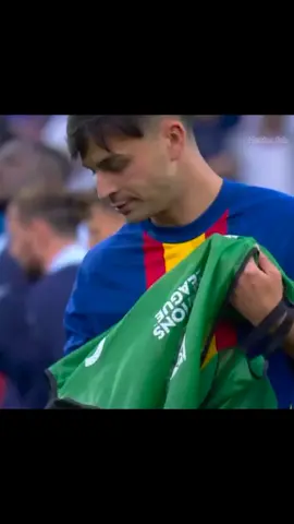 Pedri can't go into the warm-ups before matches without chewing gum 😭😭 #PEDRI #Pedrigonzalez #fppppppppppppppppppp #fpy #paratiiiiiiiiiiiiiiiiiiiiiiiiiiiiiii #barcelona #spain #fcbarcelona #football 