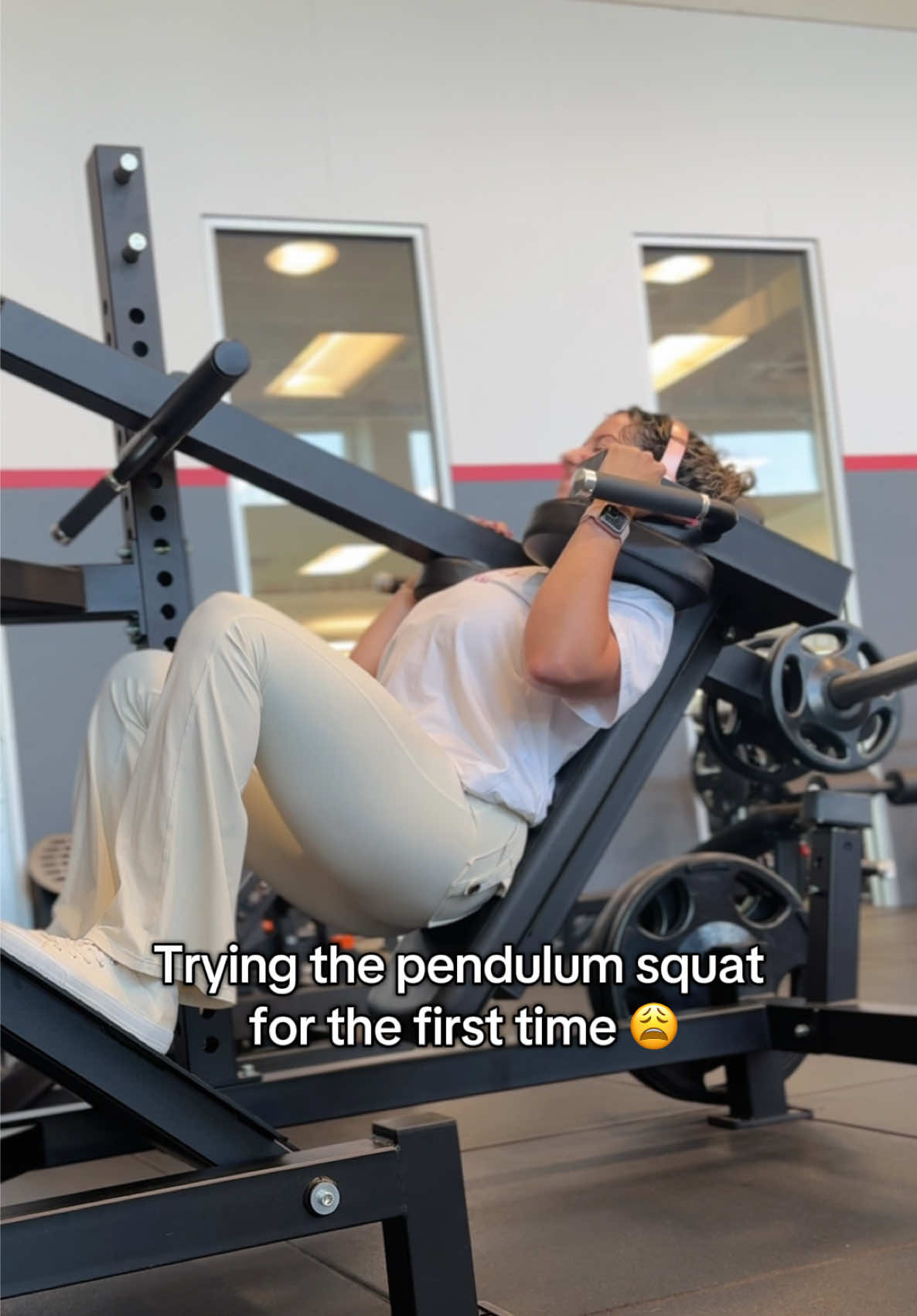 The pendulum squat machine HUMBLED ME today😩😩 #gym #GymTok #gymhumor #GymLife #squat 