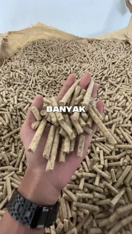 Ready stock pellet sekam murah berkualitas.Lokasi Jember Jawa Timur, minat bisa hubungi admin kami sekarang ya😉 #PeletPadi #EnergiHijau #Biomassa #RamahLingkungan #EnergiTerbarukan #SolusiHemat #peletsekampadi #pasirkucing #jembertiktok #peletsekam #jember24jam #jemberhitz #jemberviral 