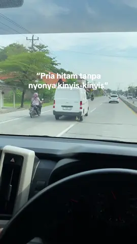 😎 #drivermuda #hiace #hiaceindonesia #drivermudapunyacerita #rentalmobil 