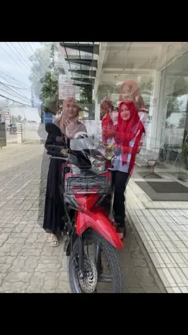 Info PL bisa langsung hubungi Sri 📞 085694055975 . Lokasi Honda Banten Bakti Motor Cipacung Pandeglang 🙏🏻 #honda #fypage #moski #hondabanten #welovehonda #ahm 