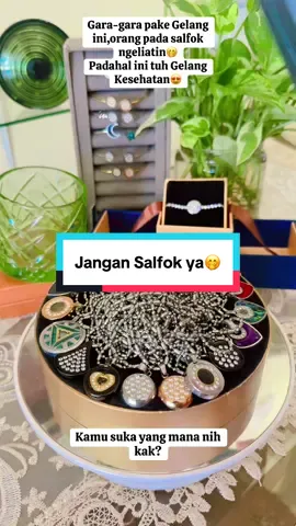 Rekomen buat kamu yang sering Keram, Kesemutan, Pegal2, nyeri otot dan punya keluhan di tangan🥰 Beli yang Ori di sini ya kak 👉WA 081271267997 #fyp #mci #gelangkesehatanmci #gelangmciori #keram 