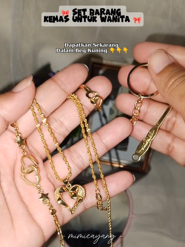 Set Barang Kemas Untuk Wanita, Nak Hadiahkan Untuk Si Dia 🩷✨  Dapatkan Sekarang Dalam Beg Kuning 👆👆👆 #barangkemas #setemas18k #hadiahpacar #fyp #fyppppppppppppppppppppppp 