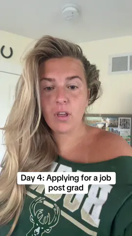 The bed head always gos crazy #foryou #postgrad #jobsearch 