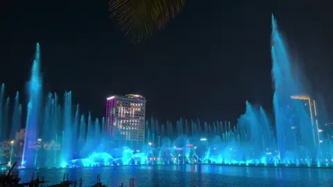 Nhạc nước Hạ Long sẽ trình diễn trong 3 khung giờ: 19h30-19h50, 20h20-20h40, 21h10-21h30 #nhacnuochalong #nhacnuoc #halong #vtmgr #funny 
