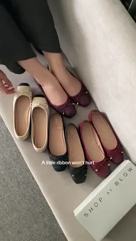 Ready stock in 4 colors 💋✨ #flatshoes #fashion #OOTD 