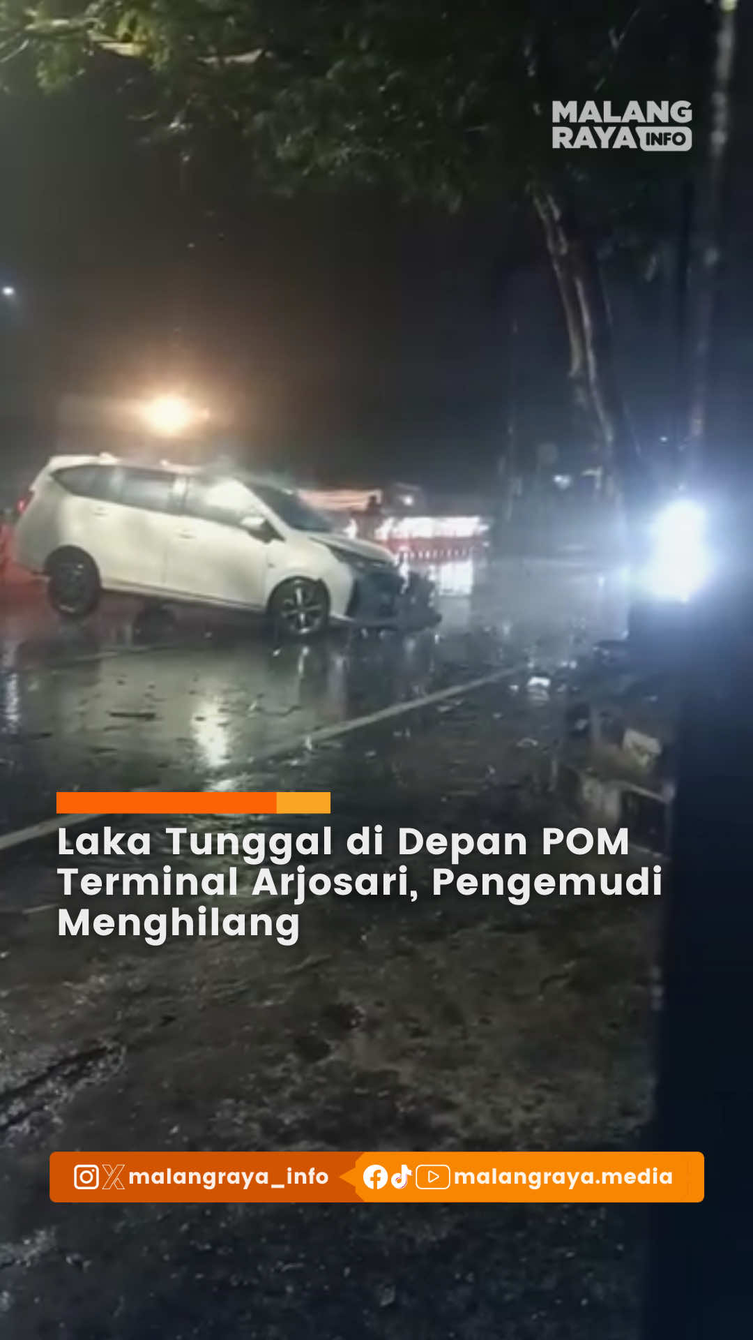 Berdasarkan informasi awal dari warga, sebuah mobil alami laka tunggal di dekat POM bensin Arjosari, Kota Malang pada hari Rabu (10/9/25) sekitar pukul 03:49 WIB. Setelah insiden, pengemudi menghilang / diduga kabur meninggalkan kendaraannya di TKP. Hal ini sempat membuat kemacetan panjang di kawasan tersebut. . . 🎥 kiriman warga